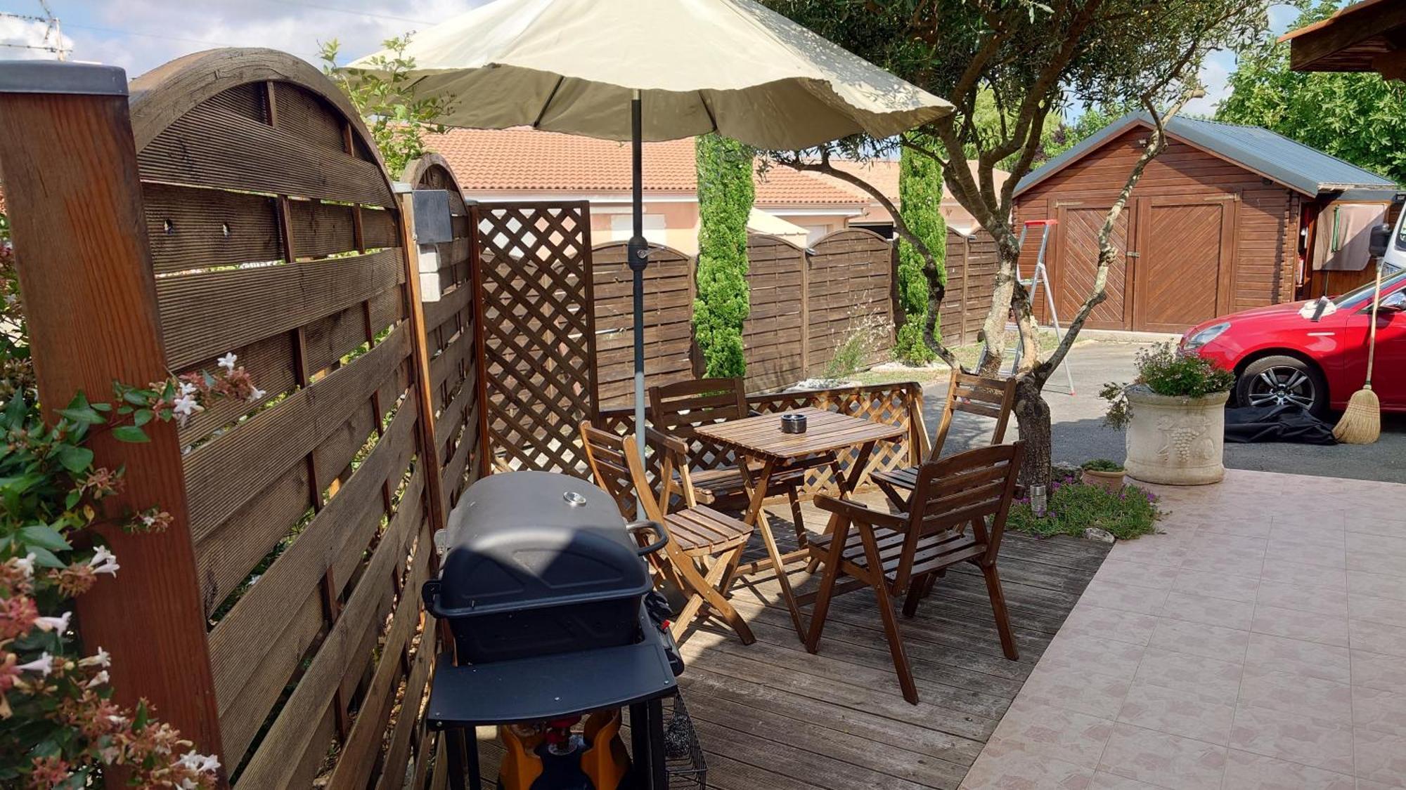 Welcome Logement Avec Terrasse Proche Bordeaux Saint-André-de-Cubzac Esterno foto